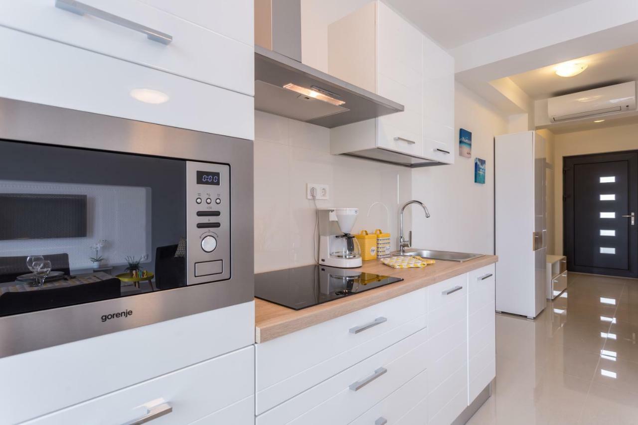 Apartment Elegance Krk Town Esterno foto